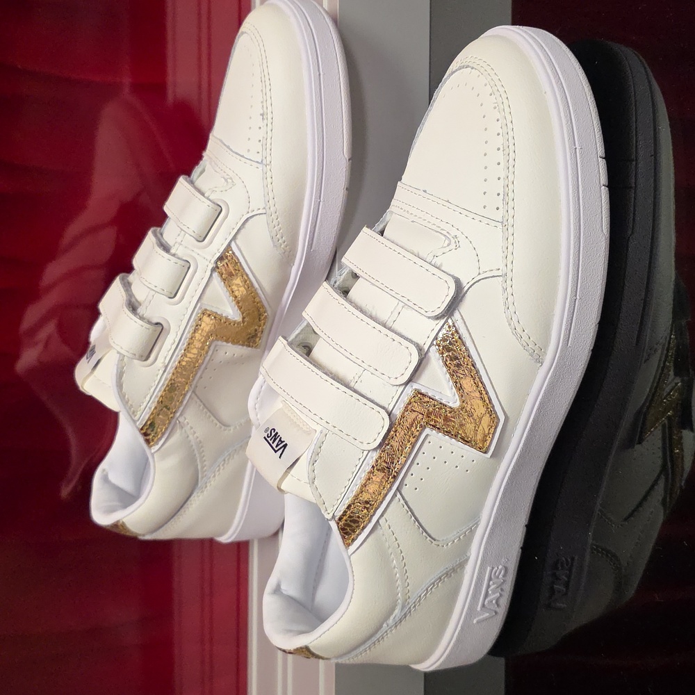 Vans Lowland CC V “Metallic V” Marshmallow White Men’s 8.5 / Women’s 10